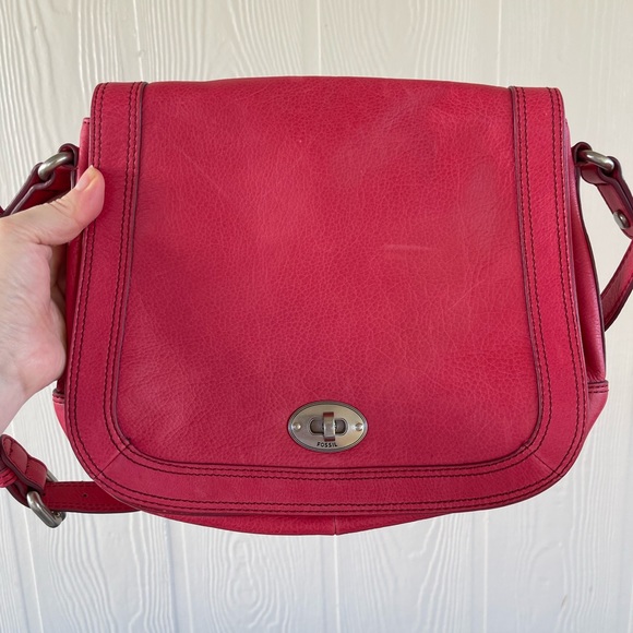 Fossil Hot Pink Leather Saddle Crossbody Bag NWOT - Picture 11 of 14